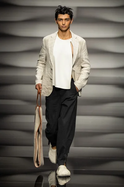 Look 52